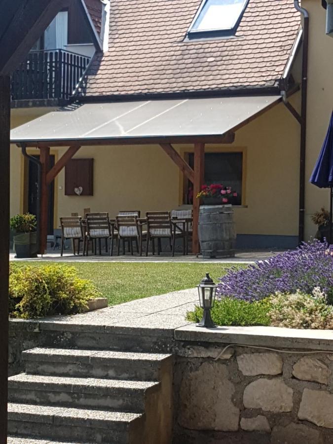 Huber Panzio Bed & Breakfast Fertőrákos Dış mekan fotoğraf