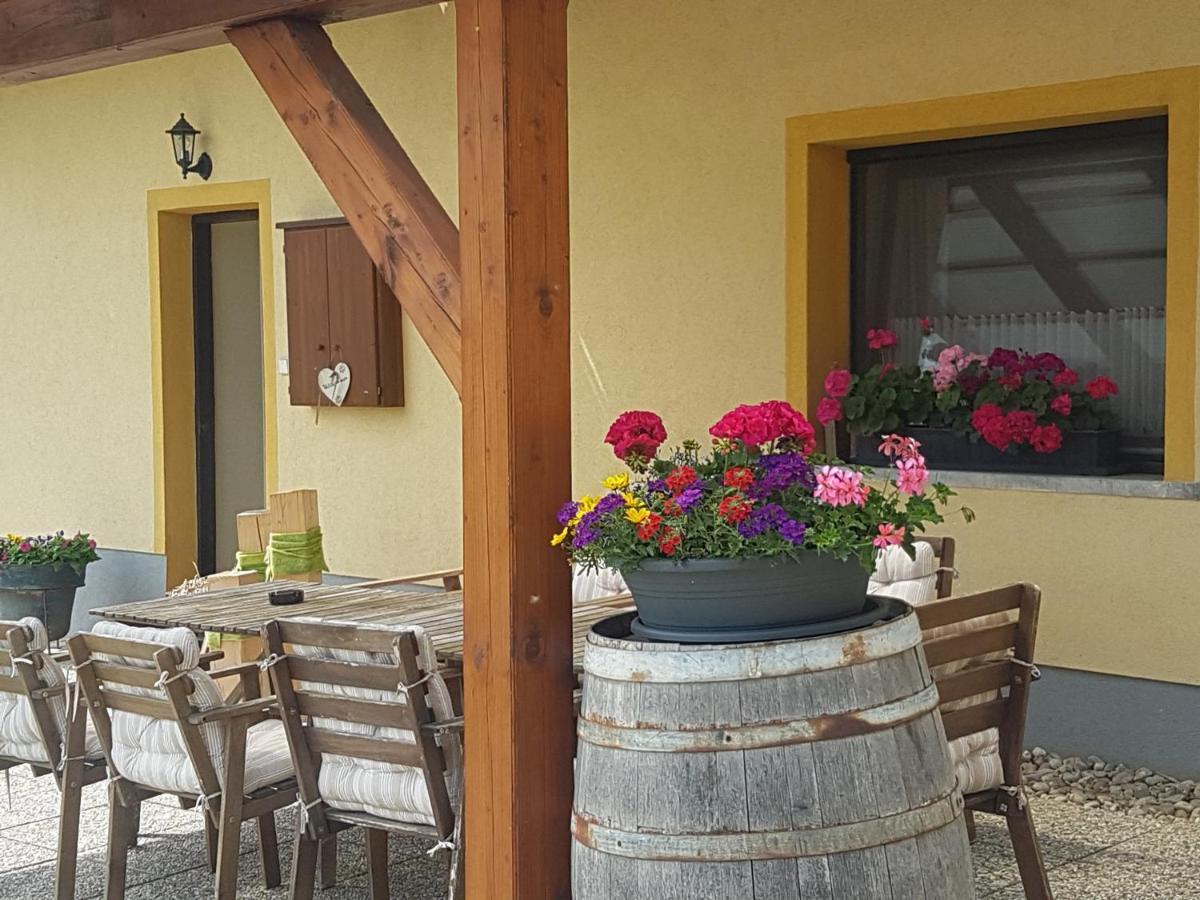 Huber Panzio Bed & Breakfast Fertőrákos Dış mekan fotoğraf